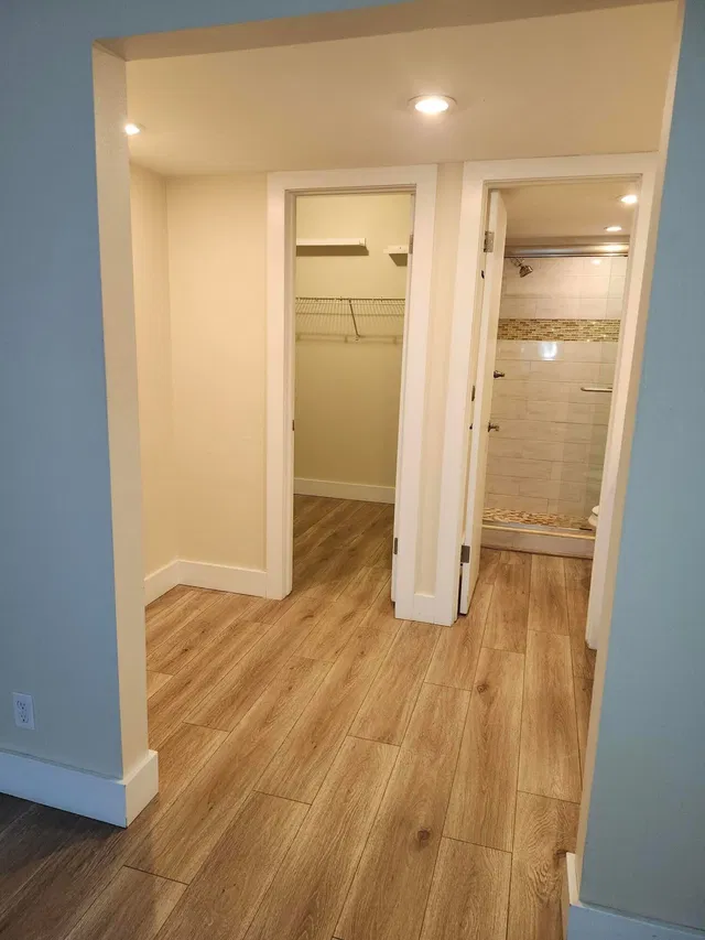 Unit Apt 409 photo 10