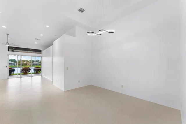  Residence photo 10