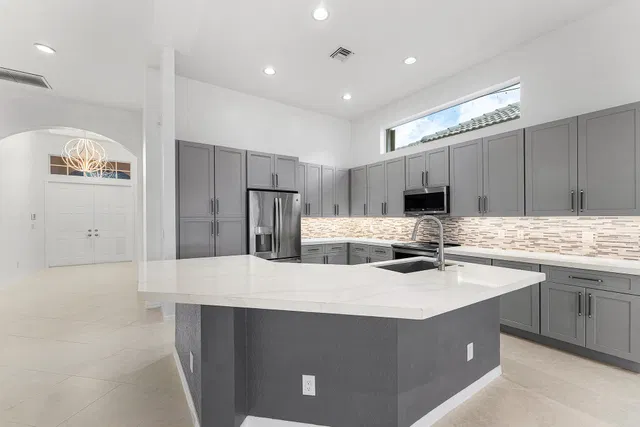  Residence photo 11
