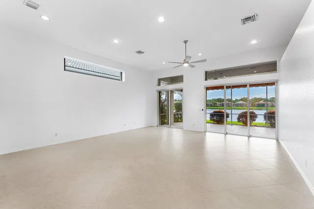  Residence photo 20