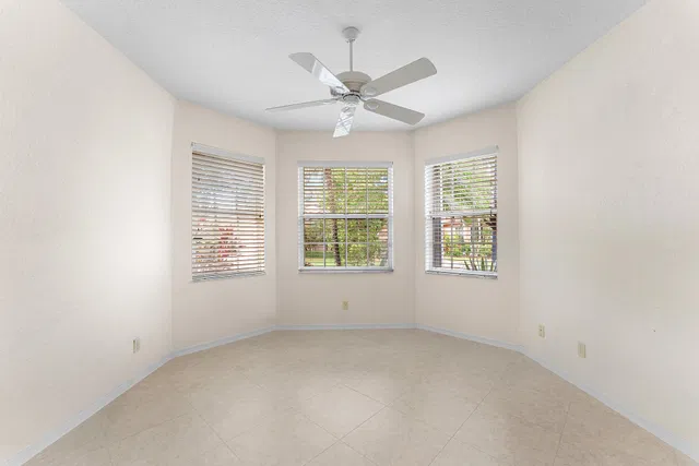 Residence photo 37