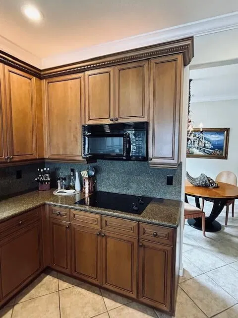 Residence photo 11
