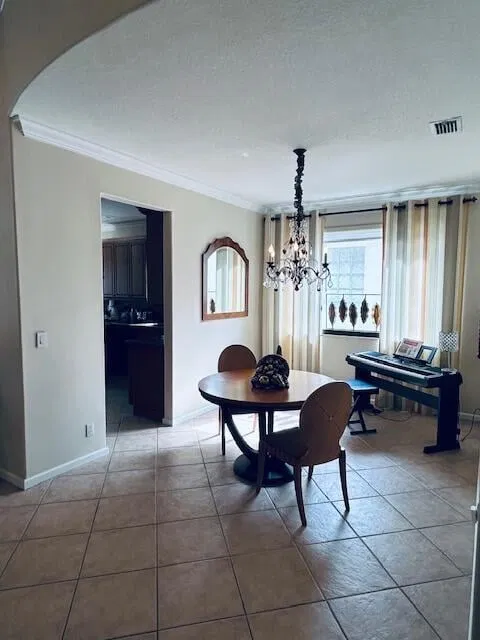 Residence photo 16
