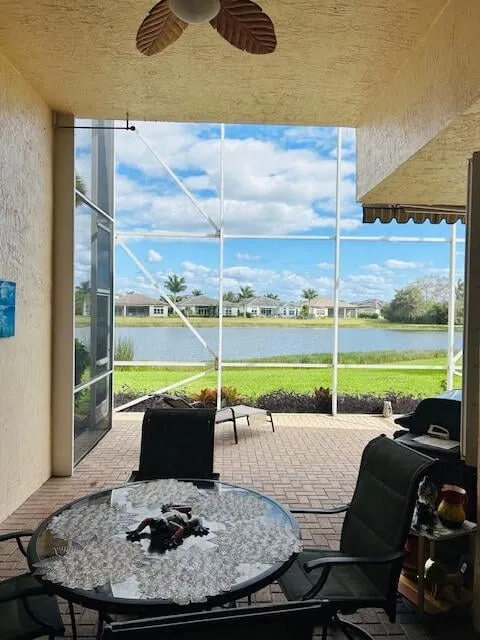 Residence photo 32