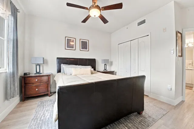 Unit 105 photo 26