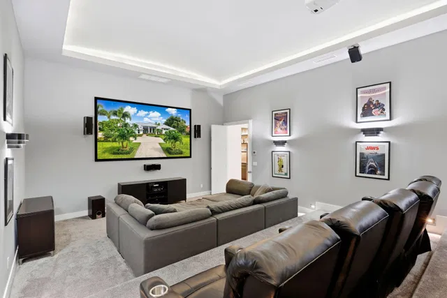 Residence photo 43
