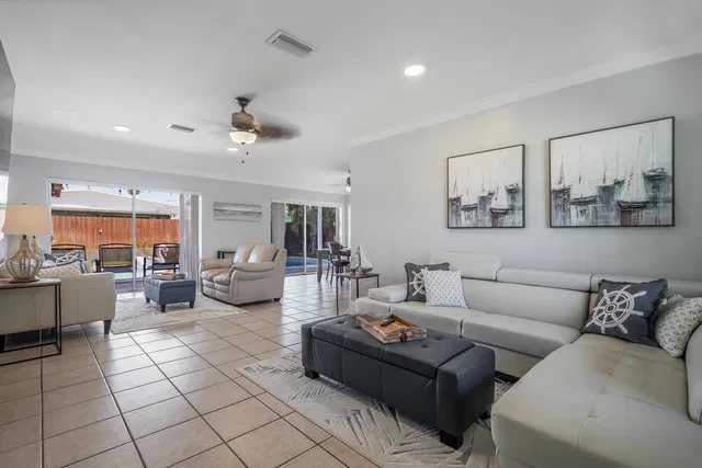 Village of North Palm Beach Residence photo 3