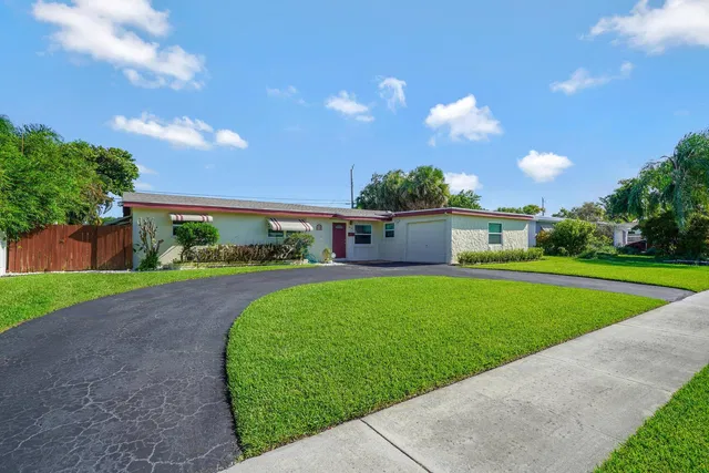 Village of North Palm Beach Residence photo 36