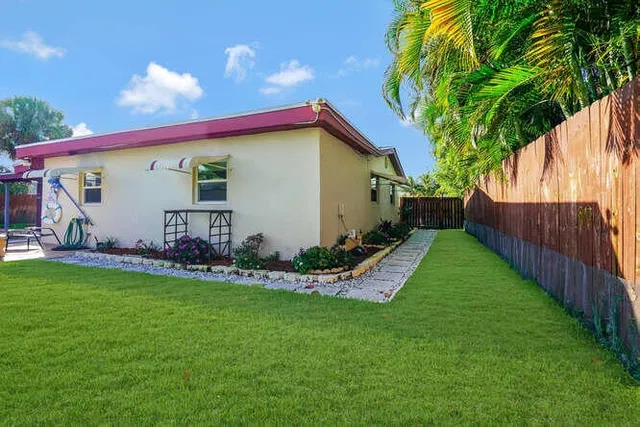 Village of North Palm Beach Residence photo 70