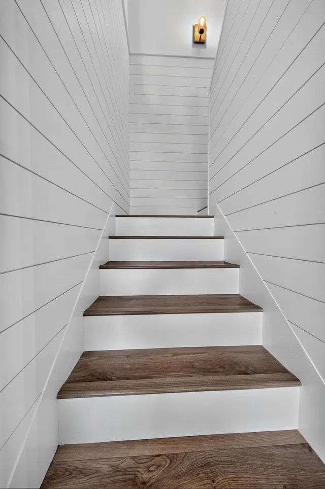 Unit 109 photo 26