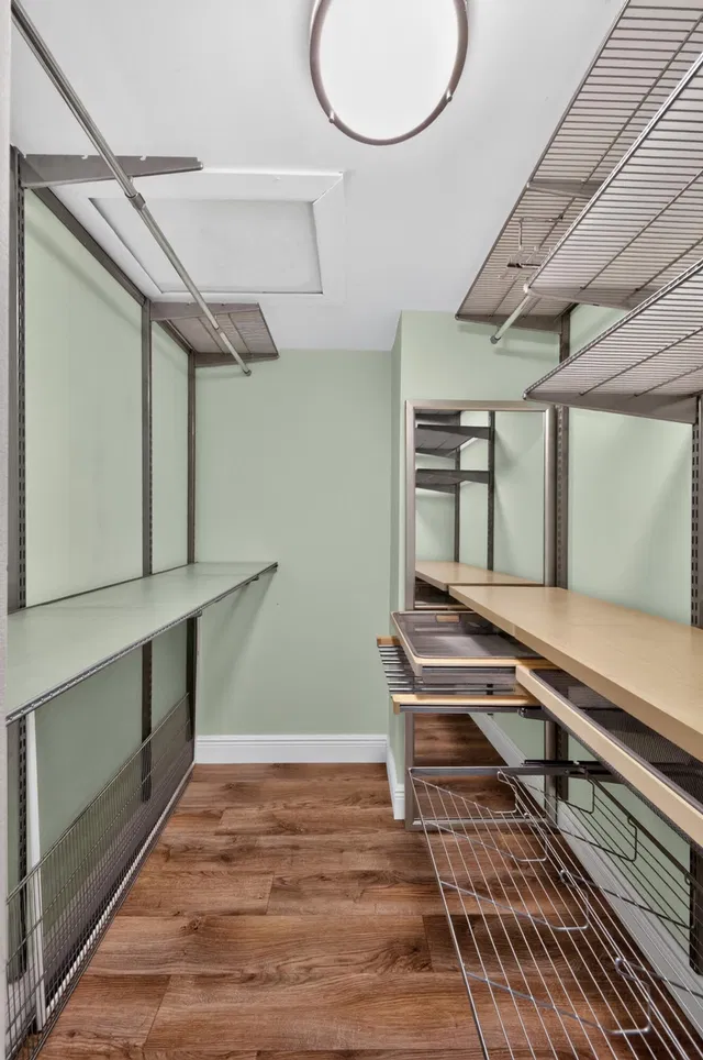 Unit 109 photo 29