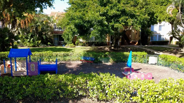 Unit 109 photo 51
