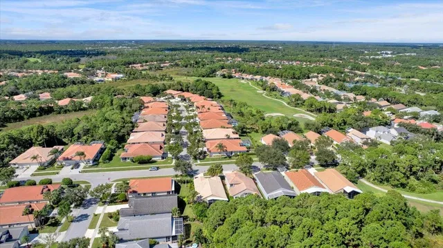 Residence photo 12