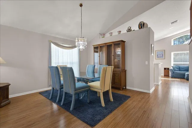 Residence photo 19