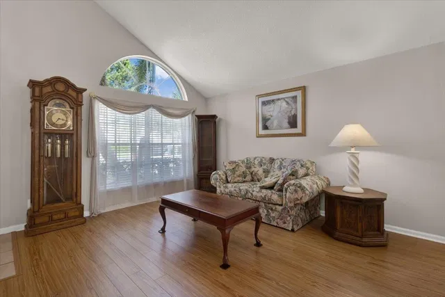 Residence photo 20