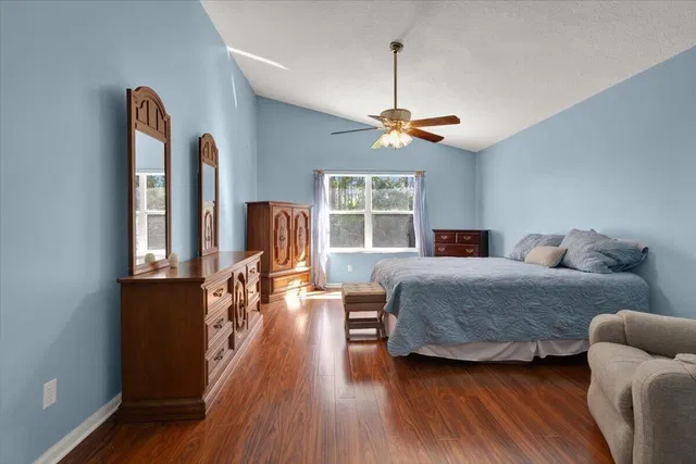 Residence photo 56