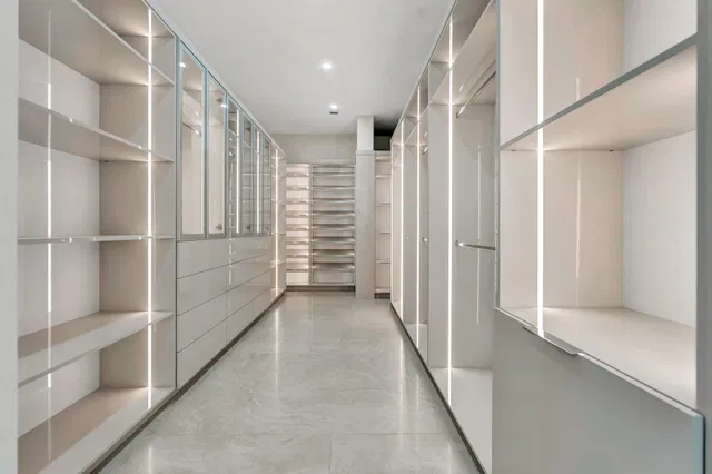 Residence photo 28