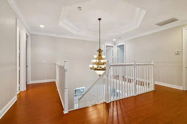 Residence photo 39