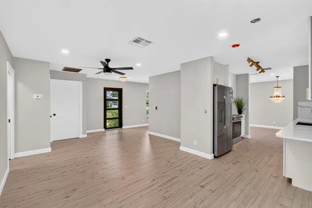  Residence photo 14