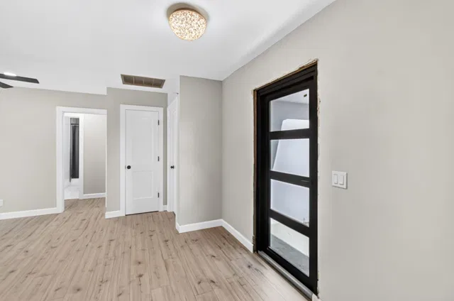  Residence photo 26