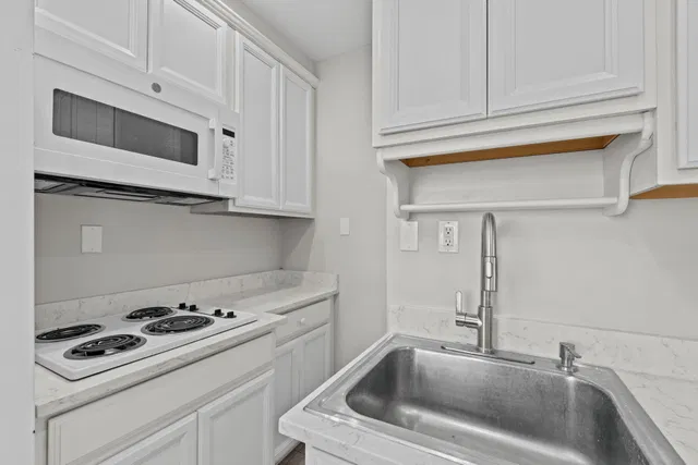 Residence photo 12