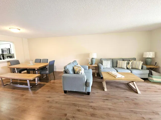Unit 205 photo 9