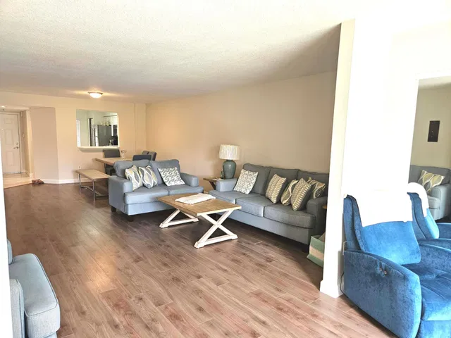 Unit 205 photo 12