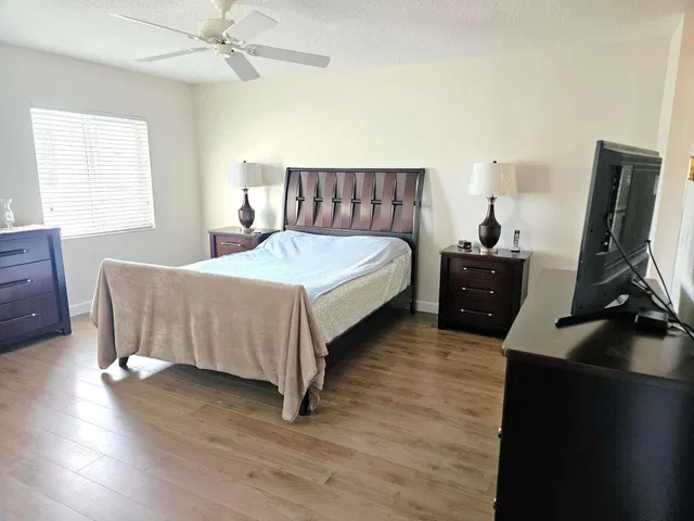 Unit 205 photo 13