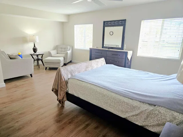 Unit 205 photo 14