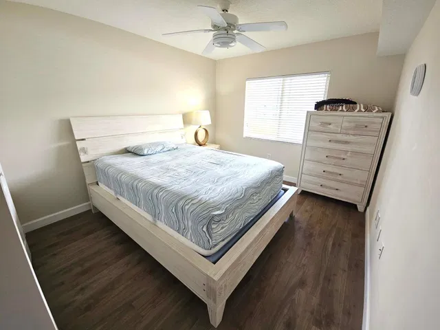 Unit 205 photo 21