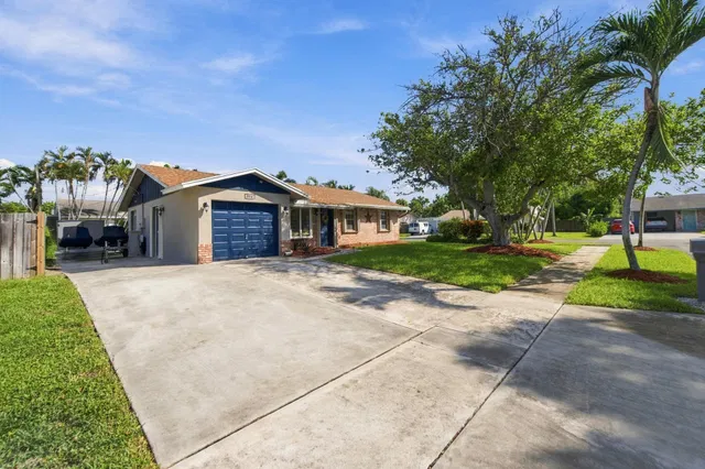 Residence photo 4