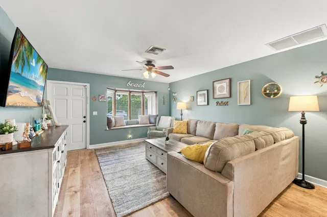 Residence photo 10