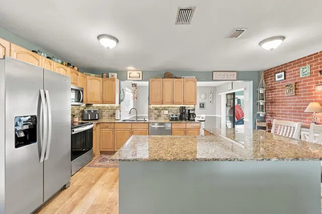Residence photo 12