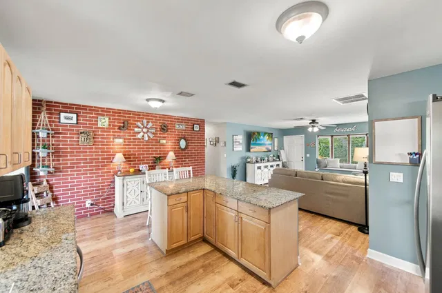 Residence photo 15