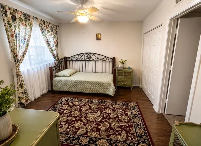 Unit 203 photo 11