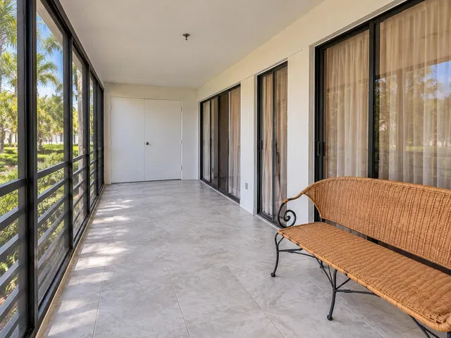 Unit 203 photo 15
