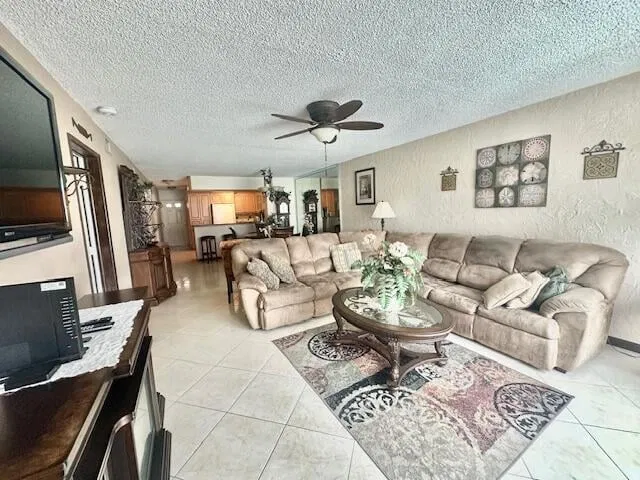  Unit 5 photo 6