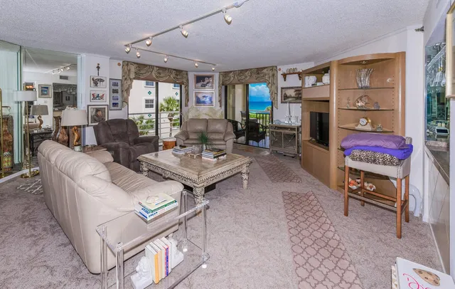Unit 308 photo 20