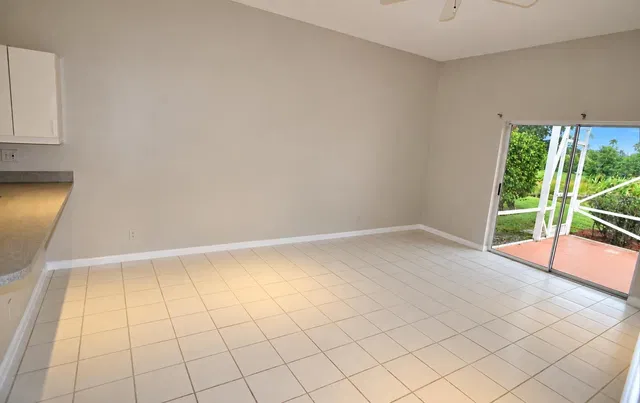  Residence photo 7