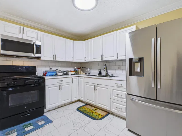  Residence photo 8