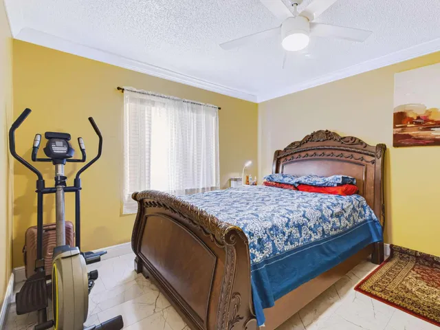  Residence photo 18