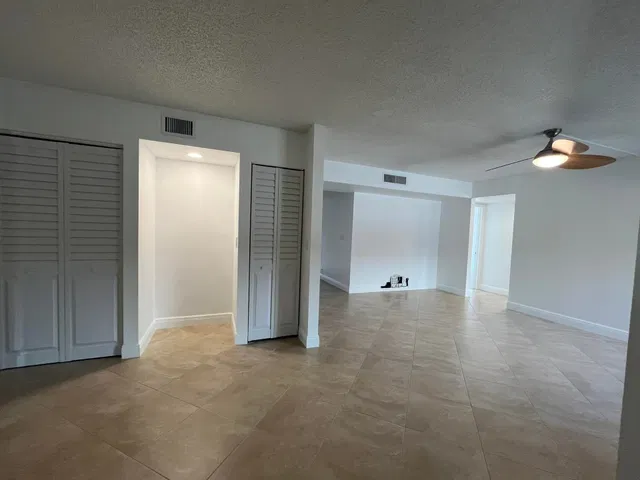  Unit 314 photo 6