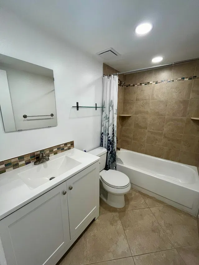  Unit 314 photo 12