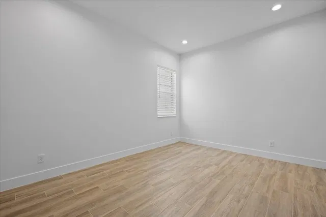  Residence photo 26