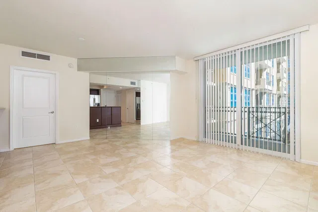 The Metropolitan Unit 203 photo 8