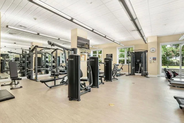 The Metropolitan Unit 203 photo 17