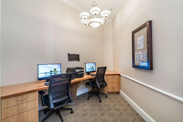 The Metropolitan Unit 203 photo 19