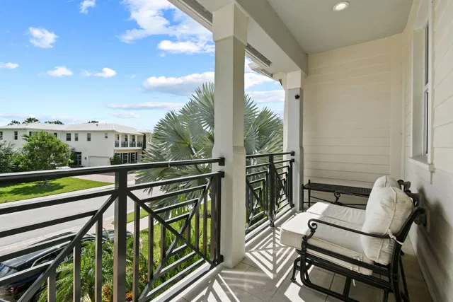 Residence photo 50