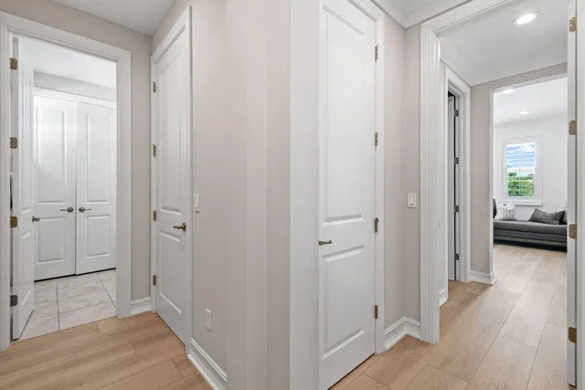 Residence photo 61
