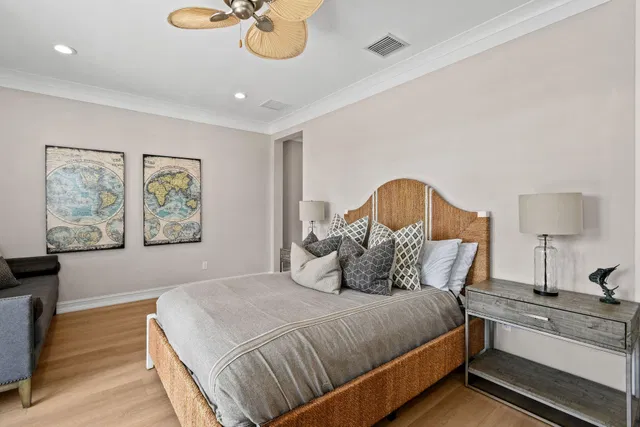 Residence photo 65